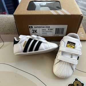 Adidas baby crib shoes